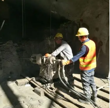 武宁水下抗分散灌浆料特点 水下不分散注浆料介绍